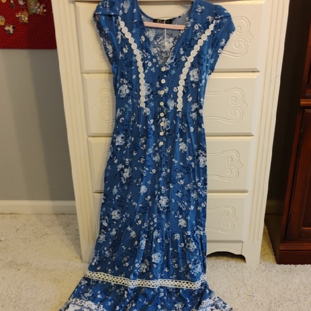 Blue Floral Maxi Dress with Lace Trim